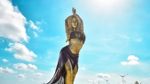 Shakira à l'honneur : Une majestueuse statue à son effigie dévoilée...