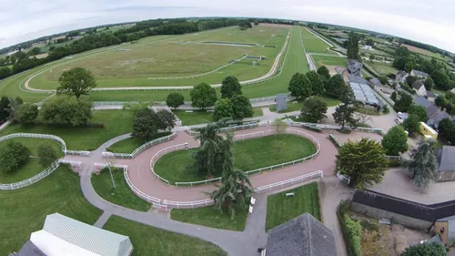 Réunion Trot et Obstacles dimanche à l'hippodrome de Senonnces-Pouancé