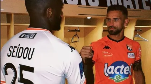 Stade lavallois : les nouveaux maillots dévoilés pour la saison...