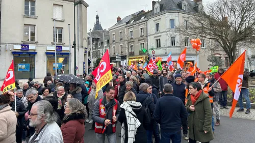 Château-Gontier : environ 800 manifestants se sont rassemblés...