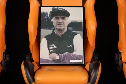 Stade lavallois. Une statue de Michel Le Milinaire bientôt...