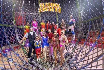 Le Cirque de Noël de Claudio Zavatta à Château-Gontier 53) !