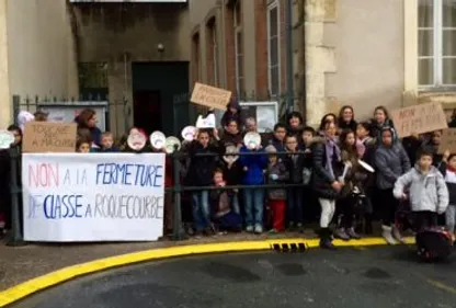 Ils refusent la fermeture d'une classe de l'école du village