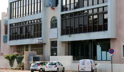 INFO 100% : Alerte cluster au commissariat de Castres : 15...