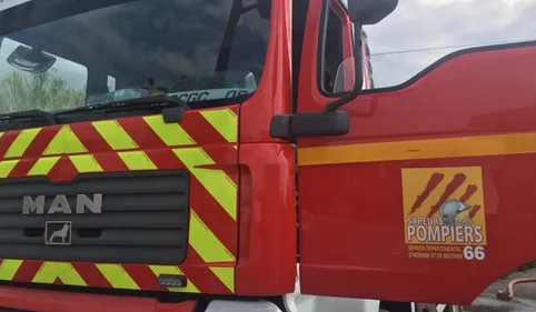 Un incendie à Pia ravage 5000m2 de broussailles et une caravane