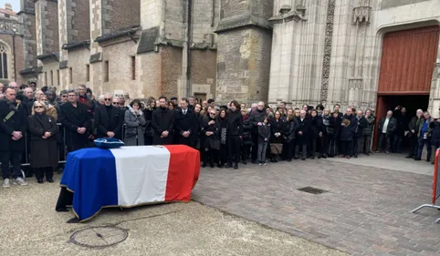 Un dernier hommage à la légende lors des obsèques de Just Fontaine...