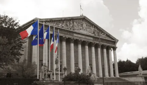 Terrorisme: l'hommage de l'Assemblée Nationale aux victimes de...