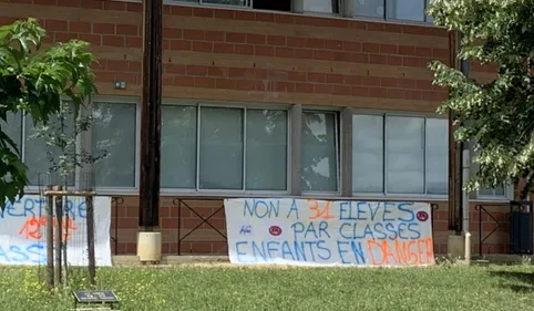 Près de Toulouse, des parents d'élèves réclament l'ouverture d'une...