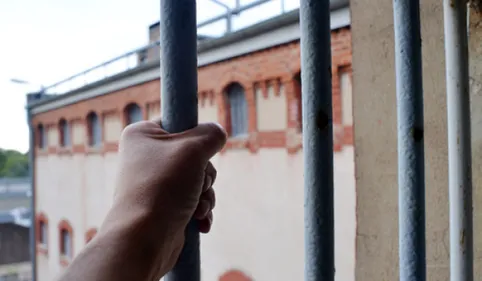 A Lannemezan : les surveillants de prison confrontés à...