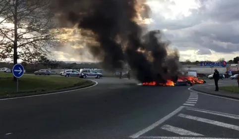 Les agriculteurs bloquent dans l'Aude, le Tarn-et-Garonne et le Tarn