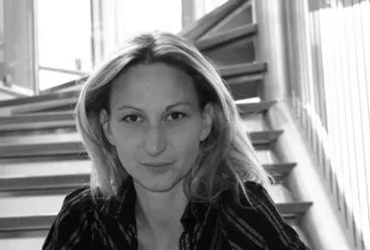 Elle accuse