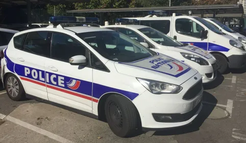 Toulouse : un individu fonce délibérément sur les policiers qui...