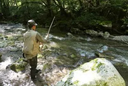 Pêche: les toqués de truites dans l'attente