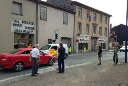 Action des anti éoliens à Lacabarède