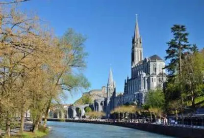 Lourdes : pèlerinage sous haute protection