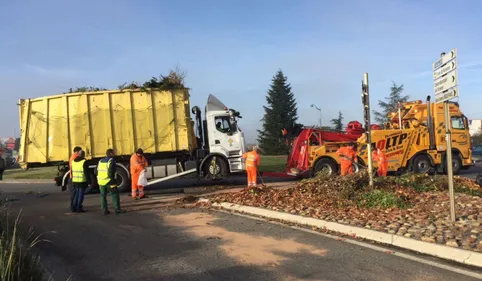 Accident zone de Mélou à Castres ce mardi matin