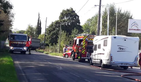 Feu de pneus à St Alby