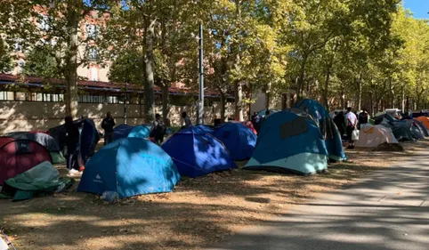 Toulouse. Le campement de fortune des allées Jules-Guesde va...