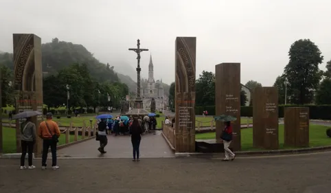 CORONAVIRUS : Lourdes et ses pèlerins italiens sous haute...