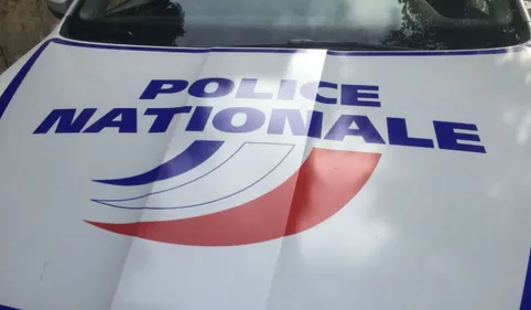 Une voiture percute un piéton et prend la fuite : la police de...