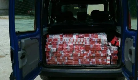 Bram : 300 cartouches de cigarettes dans la camionnette 