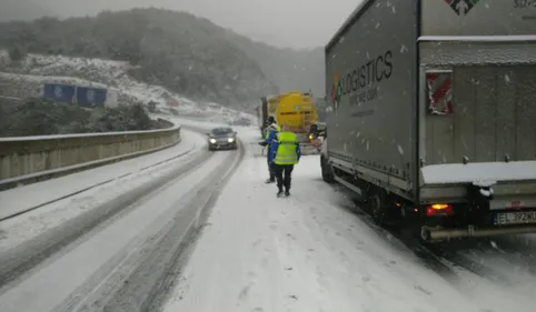 La neige provoque une pagaille monstre dans l'Hérault 