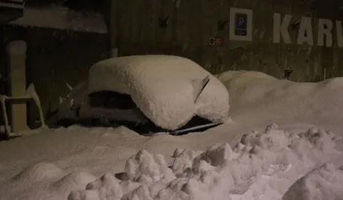 Tempête Gloria : 23 000 personnes privées d'électricité dans les...