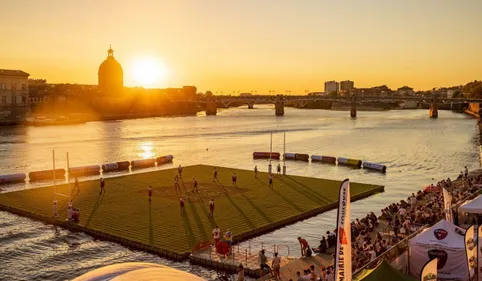 Toulouse : le WateRugby débarque sur la Garonne pour la 3e année...