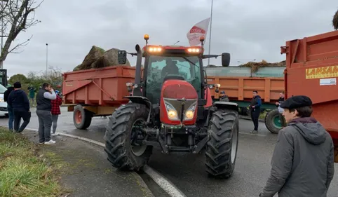 INFO 100% - Opération "péage gratuit" des Jeunes Agriculteurs à...