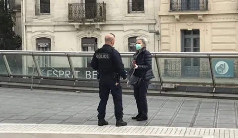 INFO 100% - Les policiers sommés de ne pas porter de masques "pour...