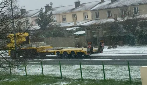 Neige : la D612 fermée à Labastide-Rouairoux