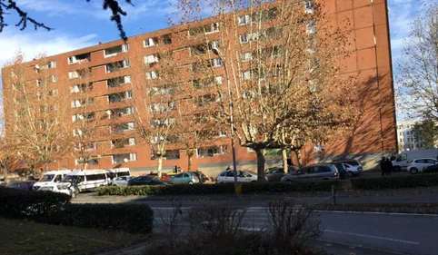 Le quartier Cantepau à Albi en proie à des violences urbaines