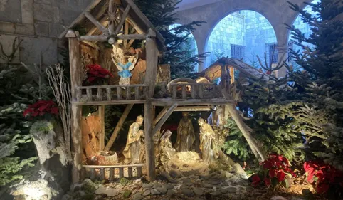 La mairie de Perpignan contrainte de retirer la crèche de Noël de...