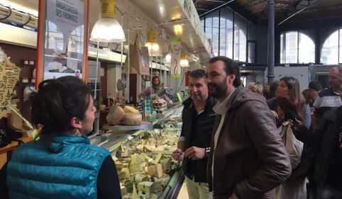 Cyril Lignac au marché couvert d'Albi