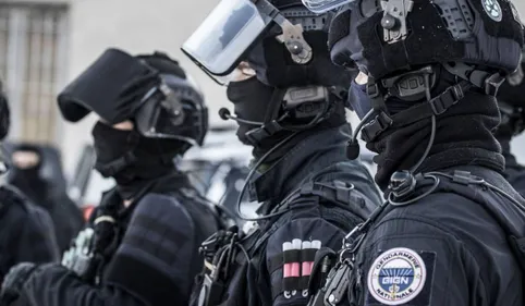 INFO 100% - Un "gros bonnet" interpellé par le GIGN au sud de...