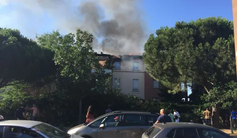 VIDEO - Une résidence ravagée par un incendie à Toulouse : 1 blessé...