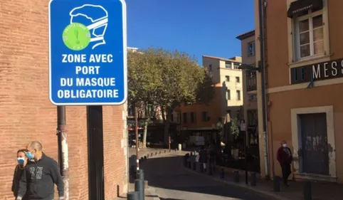 Le port du masque de nouveau obligatoire en extérieur dans les...