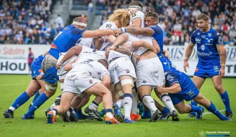 Castres s'incline chez le leader