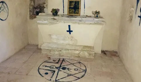 Une chapelle du Tarn victime de vandalisme sataniste ? 