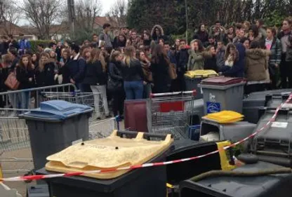 Tarbes : le lycée Marie-Curie bloqué