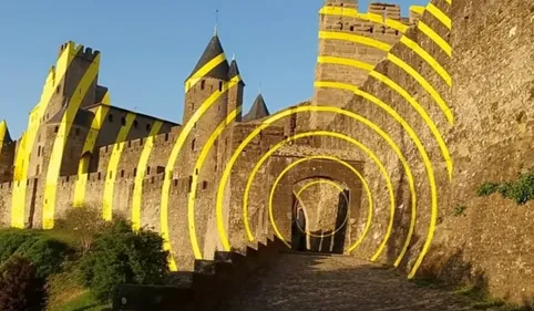 Les cercles jaunes de la Cité de Carcassonne dégradés