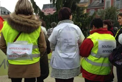 Mobilisation à Tarbes : les suicides à la Socata dans tous les...