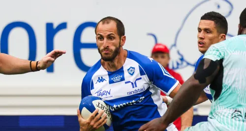 Castres Olympique. Julien Dumora prolonge jusqu'en 2025