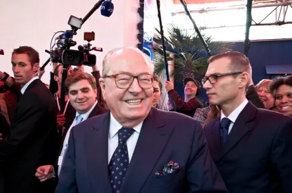 Mort de Jean-Marie Le Pen. "Un grand homme", "un bel hommage pour...
