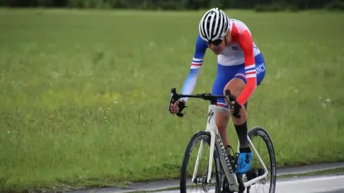Cyclisme : l'Albigeoise Anaïs Rouanet roule sur son nuage 