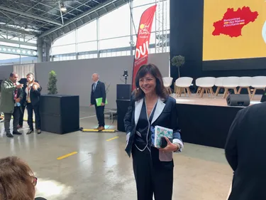  La câlinothérapie de Carole Delga à l’endroit des maires occitans