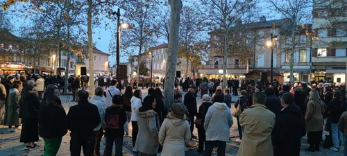 Tarn: recueillement et émotion à Gaillac pour rendre hommage à...