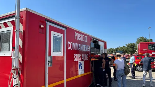 Aude: deux enquêtes ouvertes après l'énorme incendie de Ribaute et...