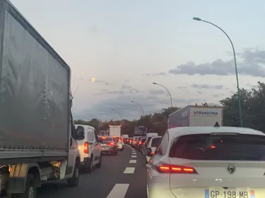 Pourquoi 1 heure d'embouteillages lundi soir sur le périph'...