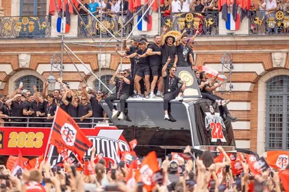 15 000 personnes au Capitole pour fêter le 22e Bouclier de Brennus...